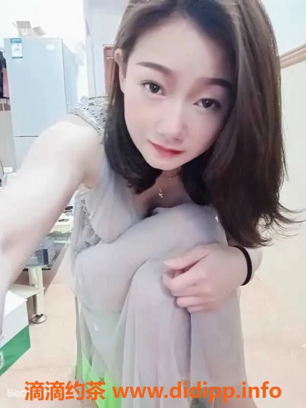 广州楼凤-天河良家感少妇小梅婷，31岁，超值400元体验