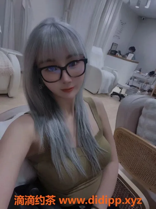 深圳楼凤-深圳南山思思，900元御姐服务体验