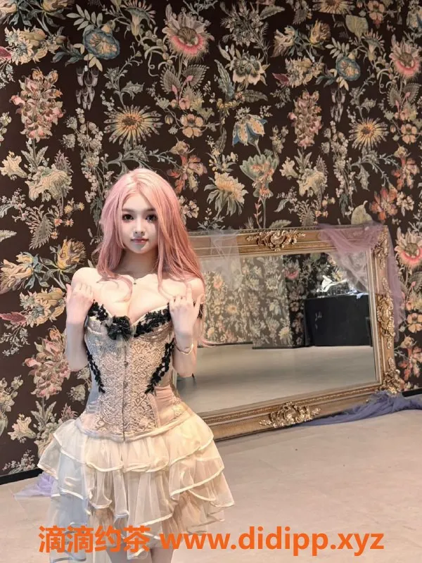 北京上门服务-朝阳孟琪，163cm，51kg，千元档SM双飞服务