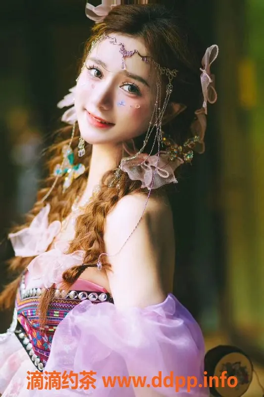 北京楼凤-朝阳混血热巴，2000起步，蜜桃臀等你来约