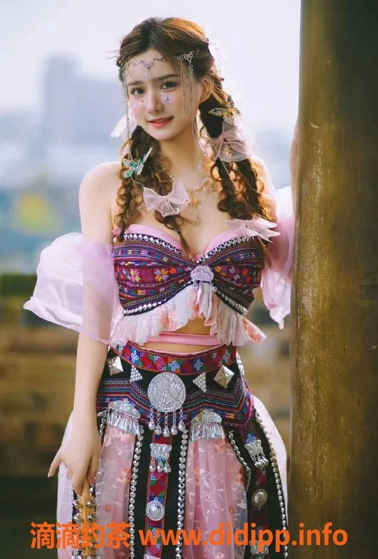 北京楼凤资源信息,朝阳混血热巴，2000起步，蜜桃臀等你来约