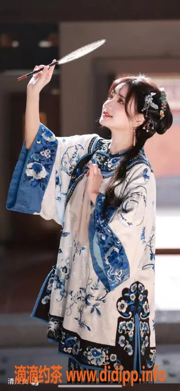 北京楼凤-朝阳混血热巴，2000起步，蜜桃臀等你来约