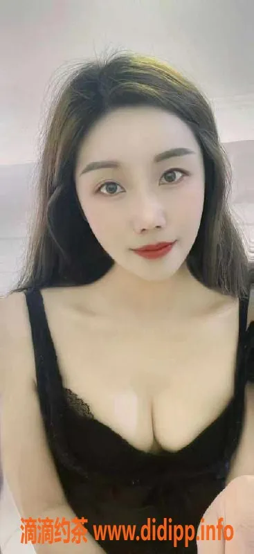 广州楼凤-天河性感温柔女神小鱼儿，24岁165cm，500元体验