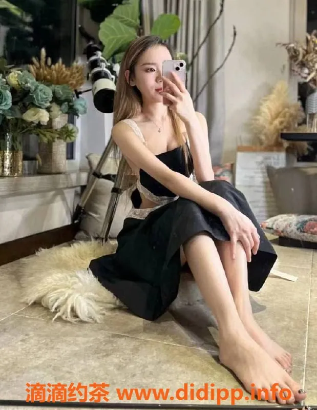 上海楼凤-普陀小颜福利拍卖，原价1000P现800P！