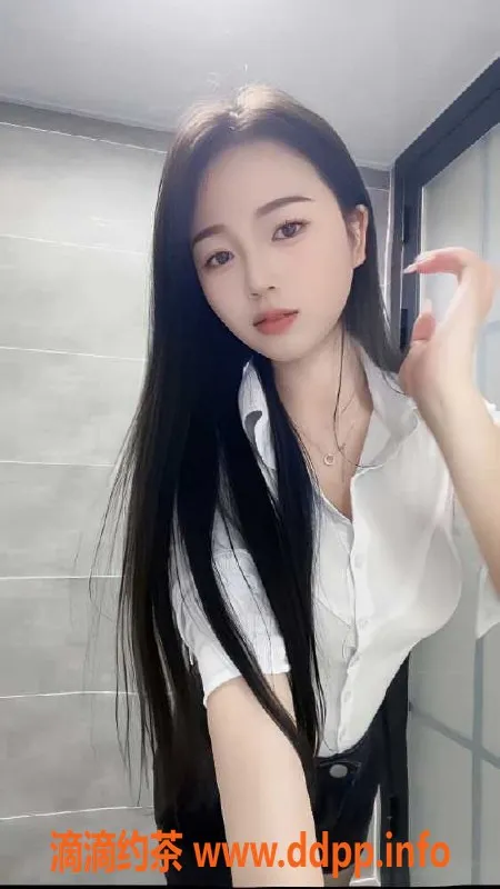 广州楼凤-海珠安安，22岁165cm，超值服务等你来体验！