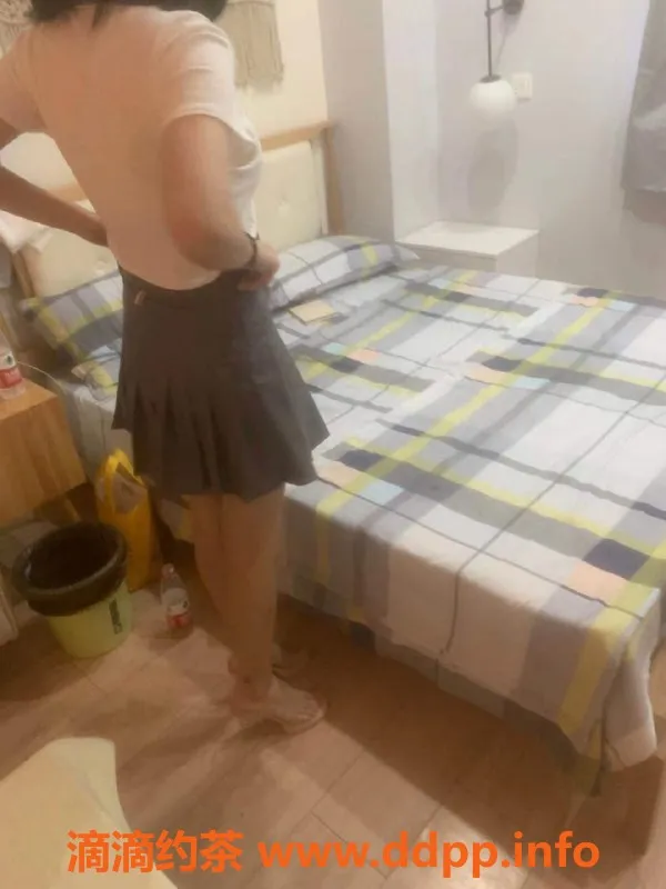 上海楼凤-上海游泳馆附近清纯嫩妹，600/次服务评价高