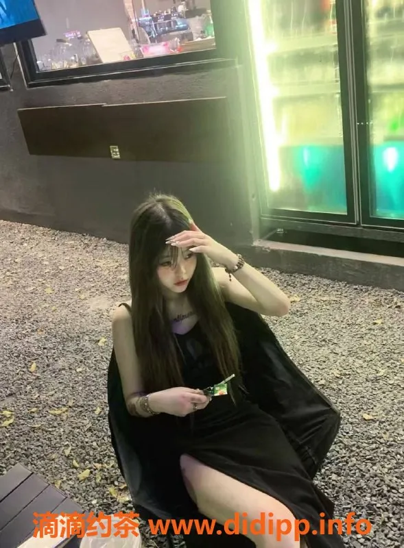 成都楼凤-锦江区嫩妹芊芊，6p起，等你来约！