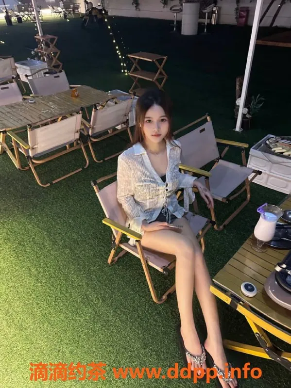 深圳楼凤-深圳龙华千元档嫩妹，1200p体验