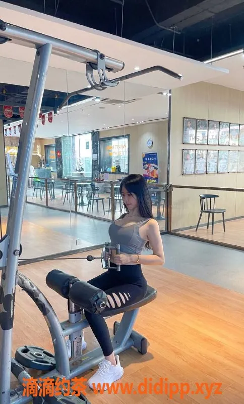 广州楼凤-天河御姐洛熙，1500起，视频验证！