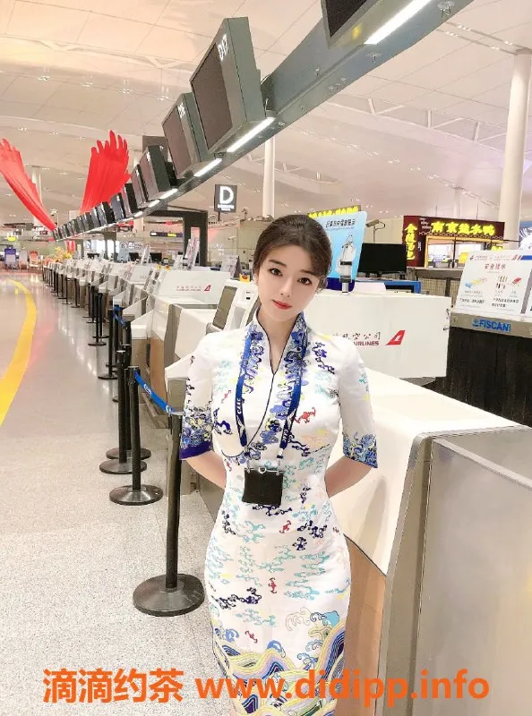 杭州楼凤-滨江区直连素素海航空姐，173cm倾城热线