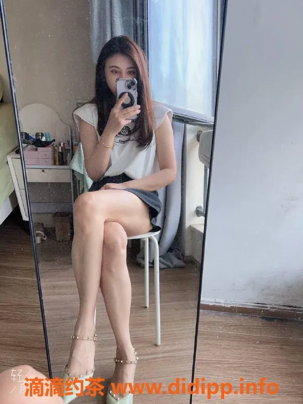 南京楼凤资源信息,鼓楼区芳芳中项，165高挑御姐服务，超值500元