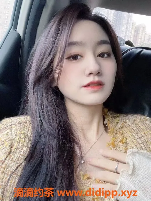 成都楼凤-成华区嫩妹佳佳酱，课时费7p